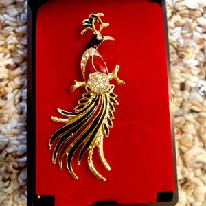 Costume jewelry, broch